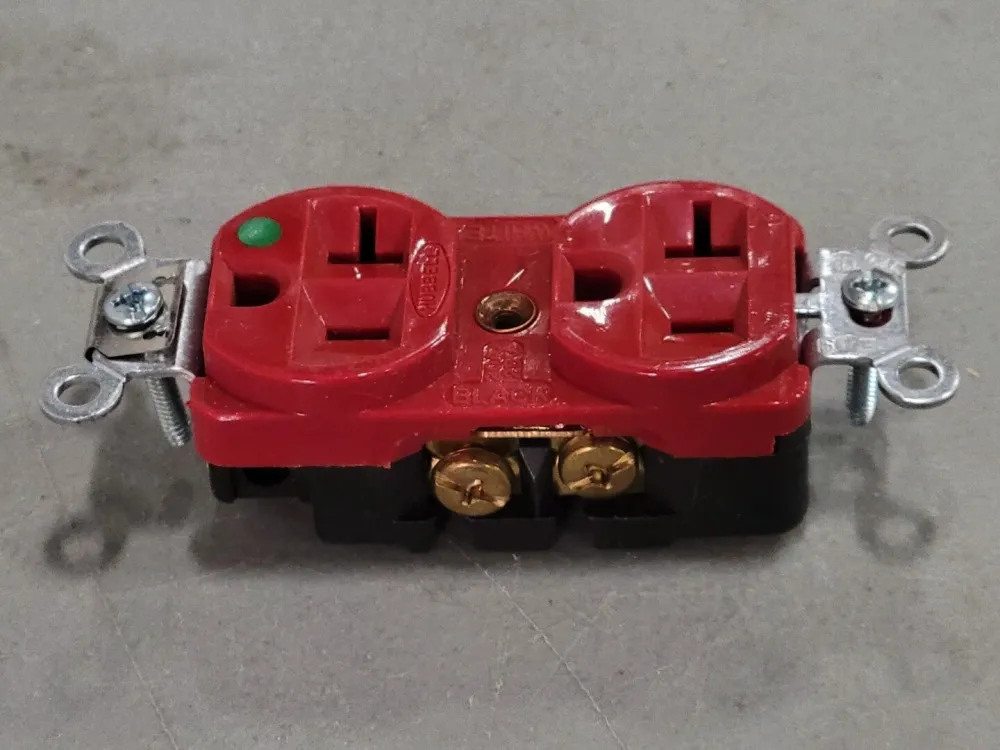 20A 125V Duplex Receptacle HBL8300HRED met Kinderbeveiliging
