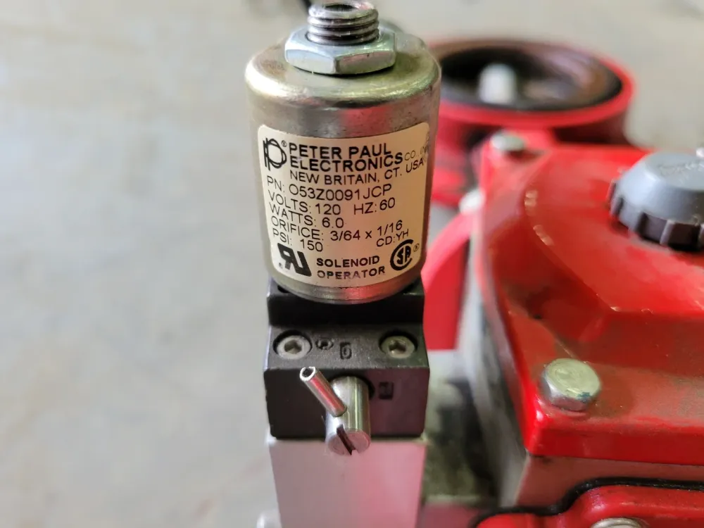 3" Butterfly Valve w/ Actuator Solenoid Operator and Enclosure Switch Geluidsarm