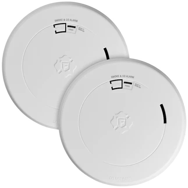 First Alert 10-Year Battery set van twee Battery-operated Combination Smoke and Carbon Monoxide Detector