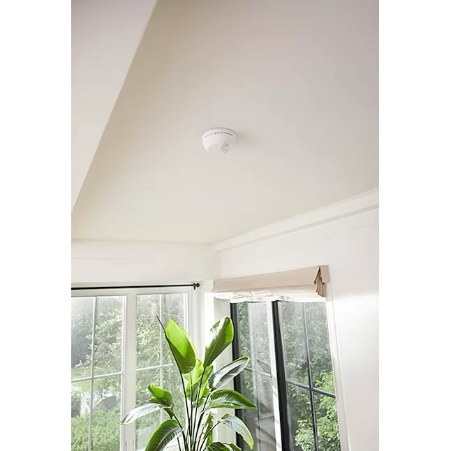 First Alert BRK 10-Year Battery zespak Hardwired Combination Smoke and Carbon Monoxide Detector