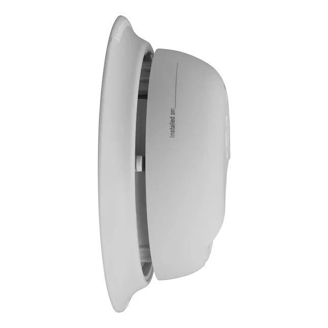 First Alert BRK 10-Year Battery-operated Ionization Combination Smoke and Carbonvezel Monoxide Detector