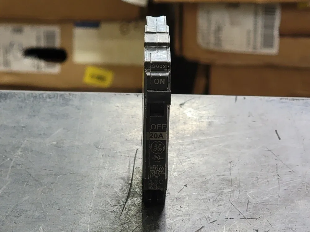 20 Amp, 1 Pole, 120/240 volts Circuit Breaker THQP120