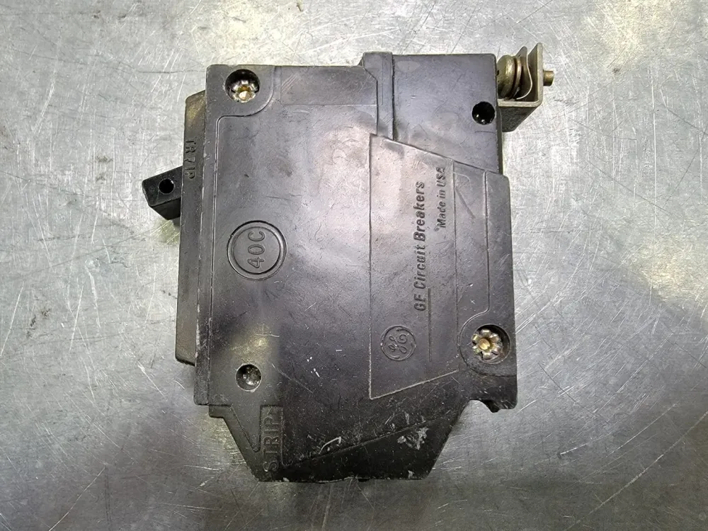 20 Amp, 1 Pole, 120/240 volts Circuit Breaker THQB1120