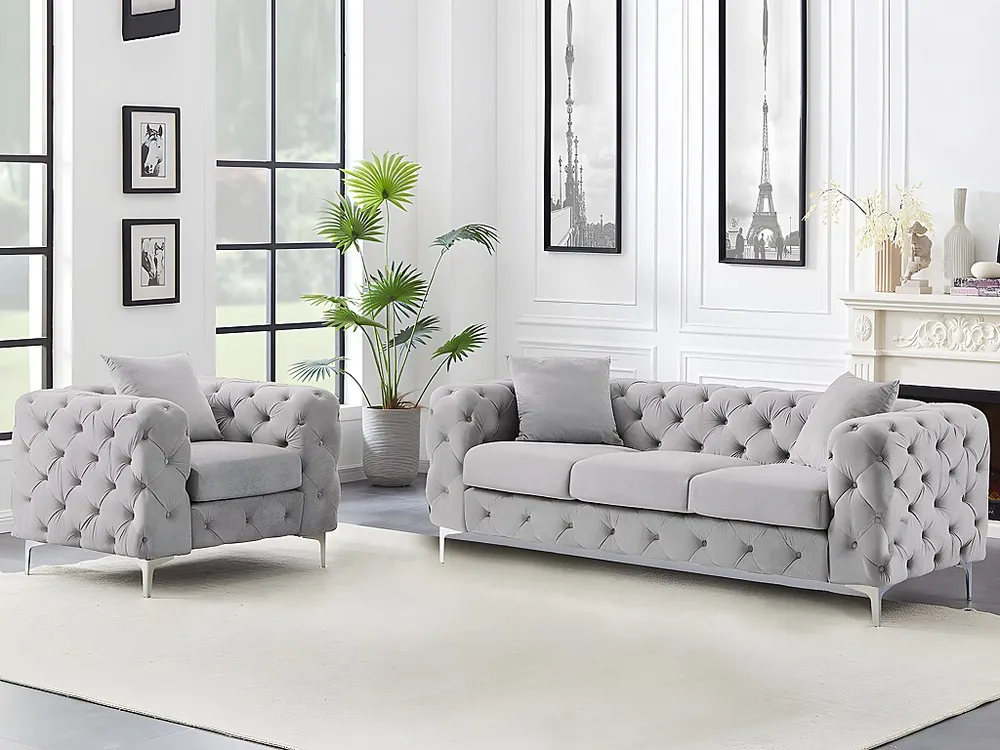 Driezitsbank en fauteuil van lichtgrijs velours en metalen poten EDWINA