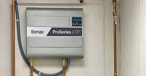 Multifunctioneel Eemax XTP027480 ProSeries XTP 27kW 480V Commercial Electric Tankless Water Heater