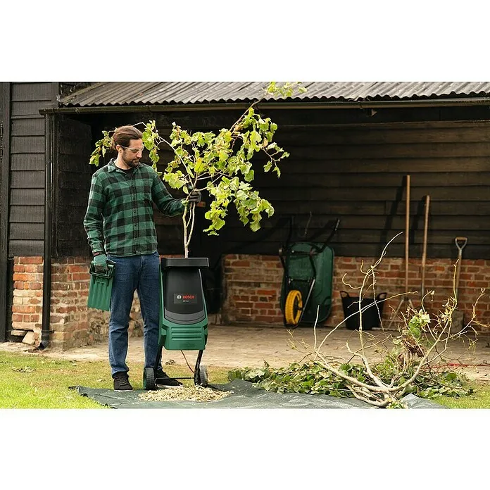 Bosch Elektrische hakselaar AXT VLUG 2200 - Max. takdikte: 4 cm, 2.200 W