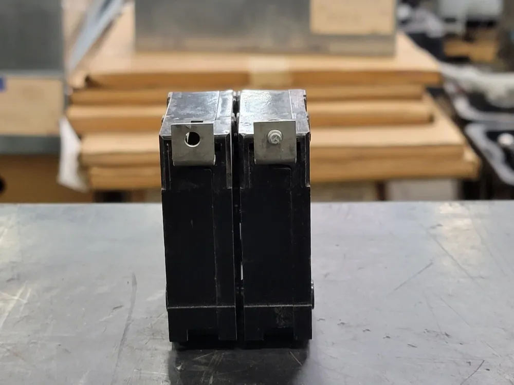 30 Amp, 2 Pole, 120/240 volts Circuit Breaker BQL230
