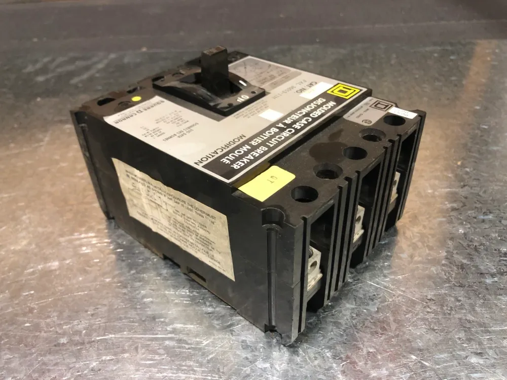 3 Amp, 3 Pole, 600 volts Circuit Breaker FAL36003-11M
