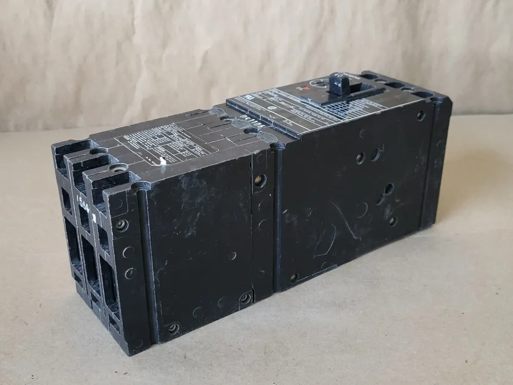 40 Amp, 3 Pole, 600 Volts Circuit Breaker CED63A040