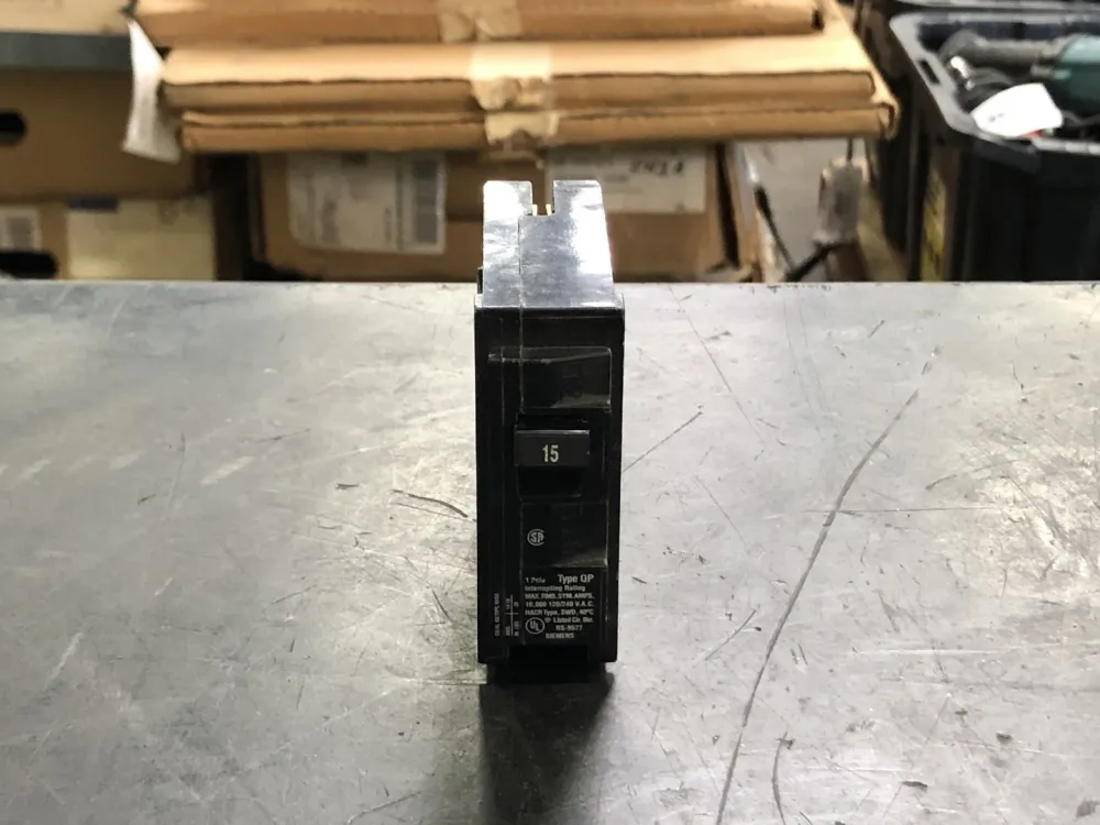 Huisinstallatie 15 Amp, 1 Pole, 120/240 volts Circuit Breaker QP115