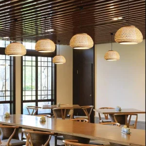 Globe hangende hanglamp met rotan kap Azië-stijl 1-lichts hangende plafondlantaarn lichtbruin met SOS-functie