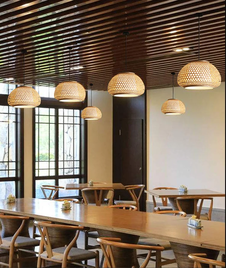 Globe hangende hanglamp met rotan kap Azië-stijl 1-lichts hangende plafondlantaarn lichtbruin met SOS-functie