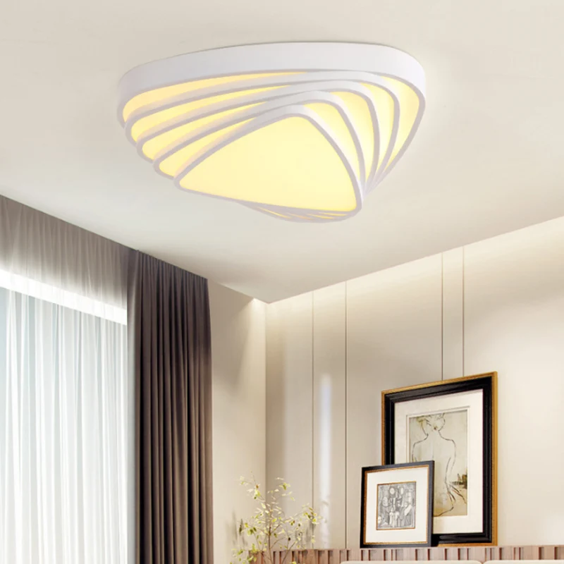 IP67 Gecertificeerde Moderne driehoekige acryl schaduw inbouwlamp wit slaapkamer geïntegreerd LED plafond inbouw warm/wit