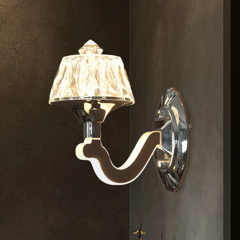 Wandlamp van schitterend kristal, chroom, taps toelopend, moderne wandlamp met 1/2 lamp en lichtgevende arm