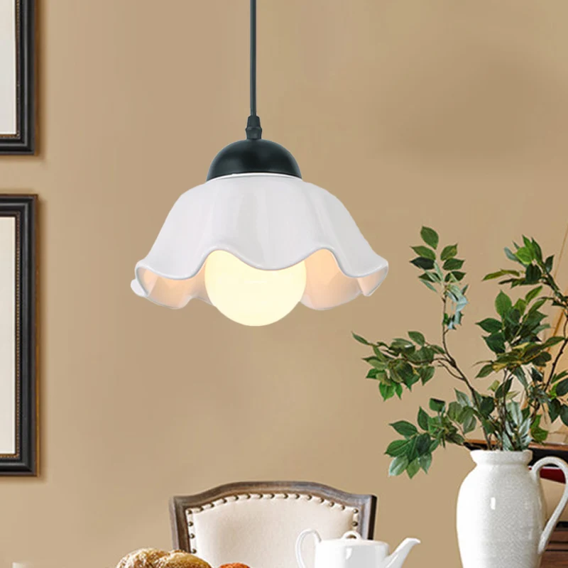 1/3 Light Ceiling Pendant Light Klassiek Scalloped Black Ceramic Hanging Lamp Dining Room Black