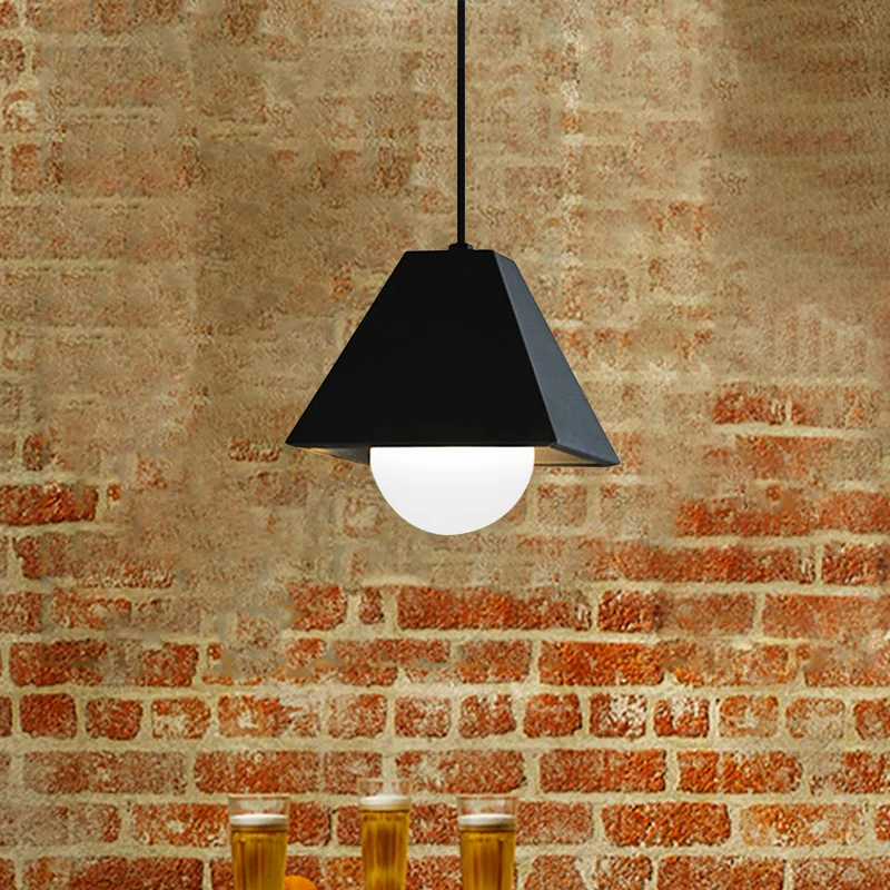 Modernistische piramide hanglamp, 1 lichtmetalen hangende plafondlamp zwart/wit boven tafel voor Plafondhoogte 2.4m+