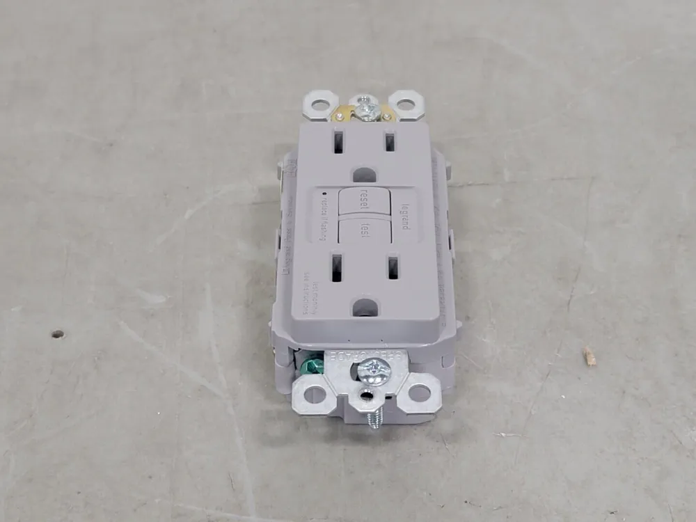 15A, 125V Self-test GFCI Receptacle 1597GRY
