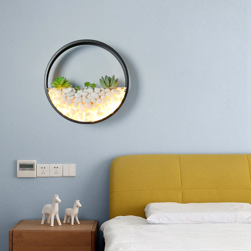 Lusvormige wandkandelaar, decoratieve metalen slaapkamer LED-wandlamp met nep-vetplanten en kiezelstenen | Snel Leverbaar