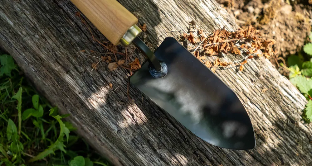 Kondo Seisakusho Transplanting Trowel - Minuscuul