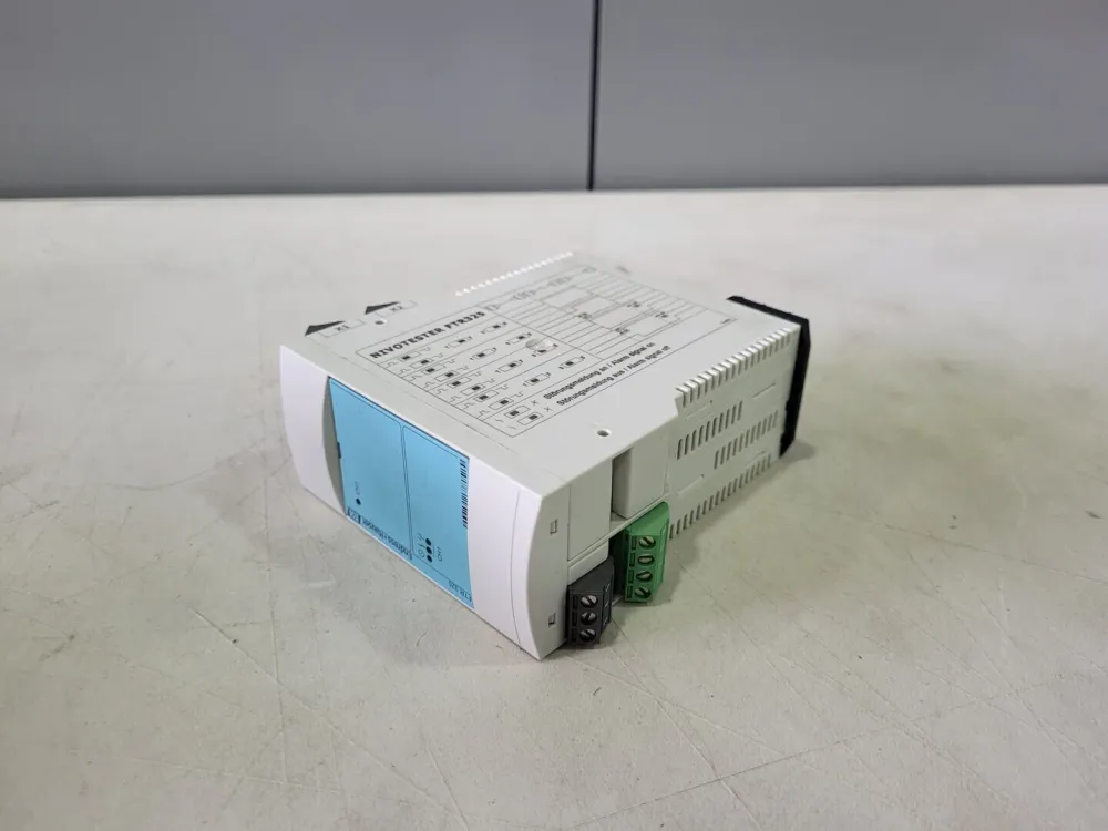 Nivotester Microwave Barrier w/ Liquiline M Transmitter FTR325-A1A1