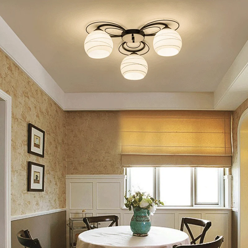 3/6/9 Lights Orb Inbouwlamp Traditionele witte glazen plafondlamp voor woonkamer Chroom Afwerking