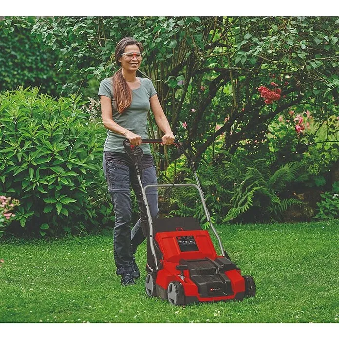 Einhell Elektrische verticuteermachine GE-SA 1435/1 - 1.400 W, Werkbreedte: 35 cm