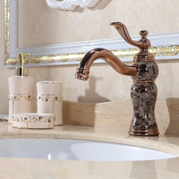Soldeerhulpstandaard Luxury Bathroom Faucet Messing Lever Handle Low Arc Vessel Faucet Coffee