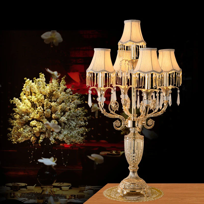 Energiezuinige LED 5 lampen Crystal Spears tafellamp traditionele gouden kandelaar salon nachtkastje lamp met/zonder stoff...