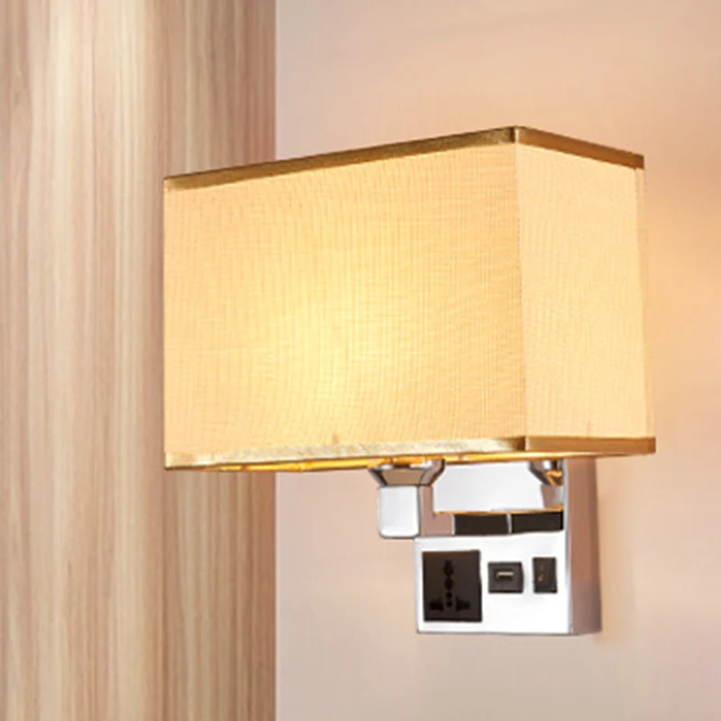 Rechthoekige stoffen wandlamp Eenvoudige enkele witte/vlaskleurige wandkandelaar met 3-gaats stopcontact en USB-oplaadpoor...