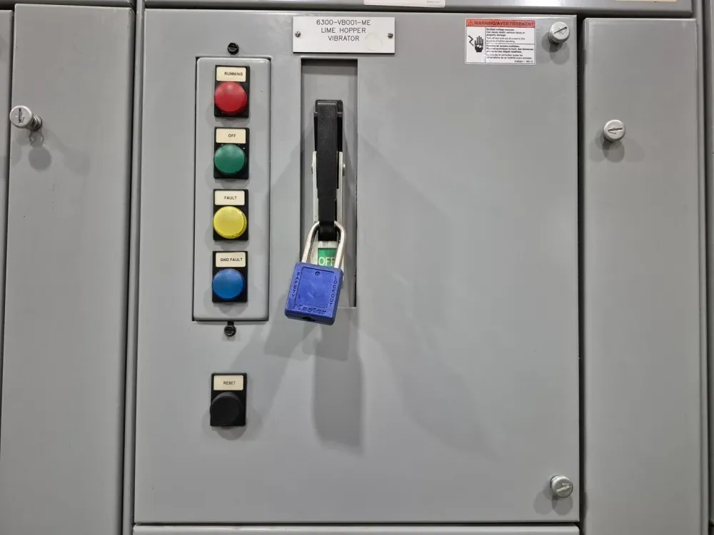 0.75 hp 600V 3-Ph Motor Control Center Bucket 10FA