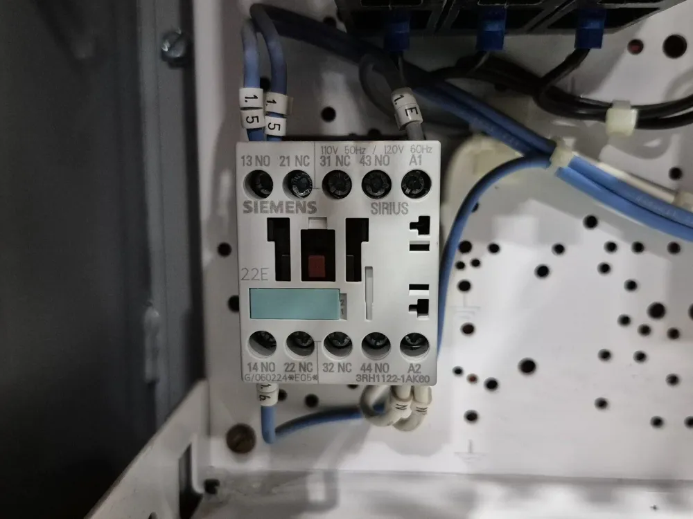 0.75 hp 600V 3-Ph Motor Control Center Bucket 10FA