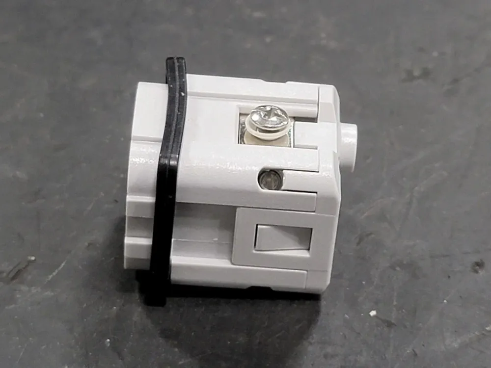 10A 230/400V Contact Insert HC-A03-I-UT-M (Box 33)
