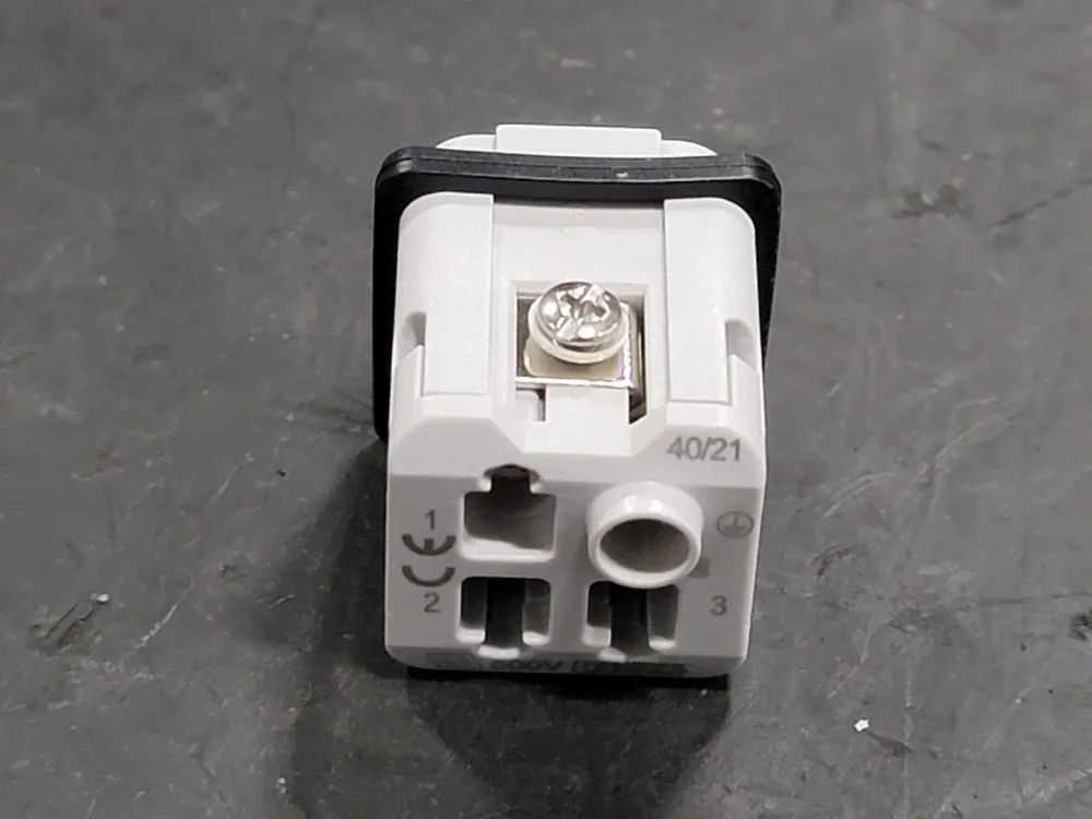 10A 230/400V Contact Insert HC-A03-I-UT-M (Box 33)