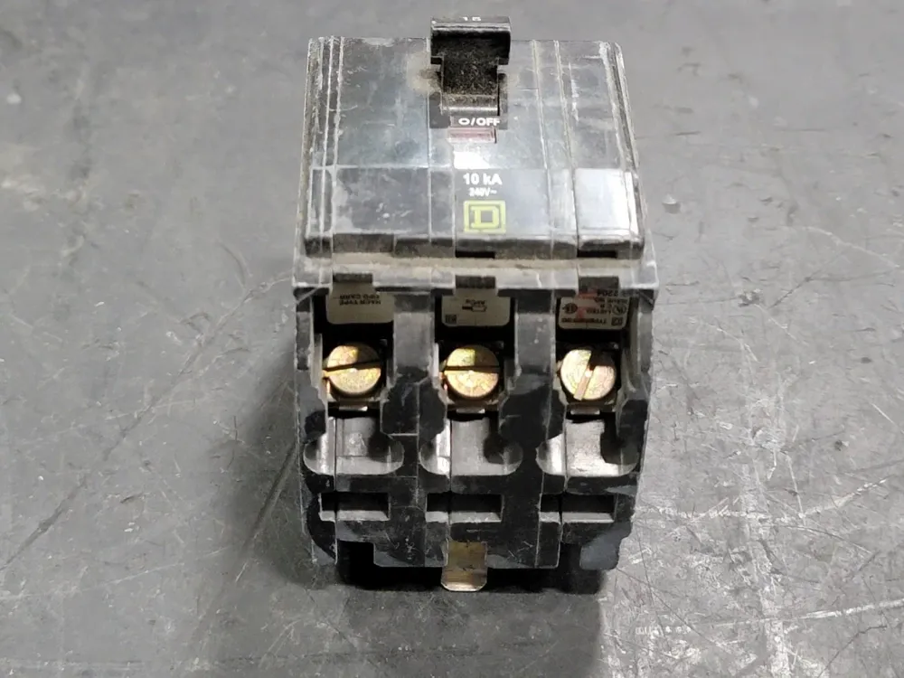 15 Amp, 3 Pole, 240 volts Circuit Breaker QO315