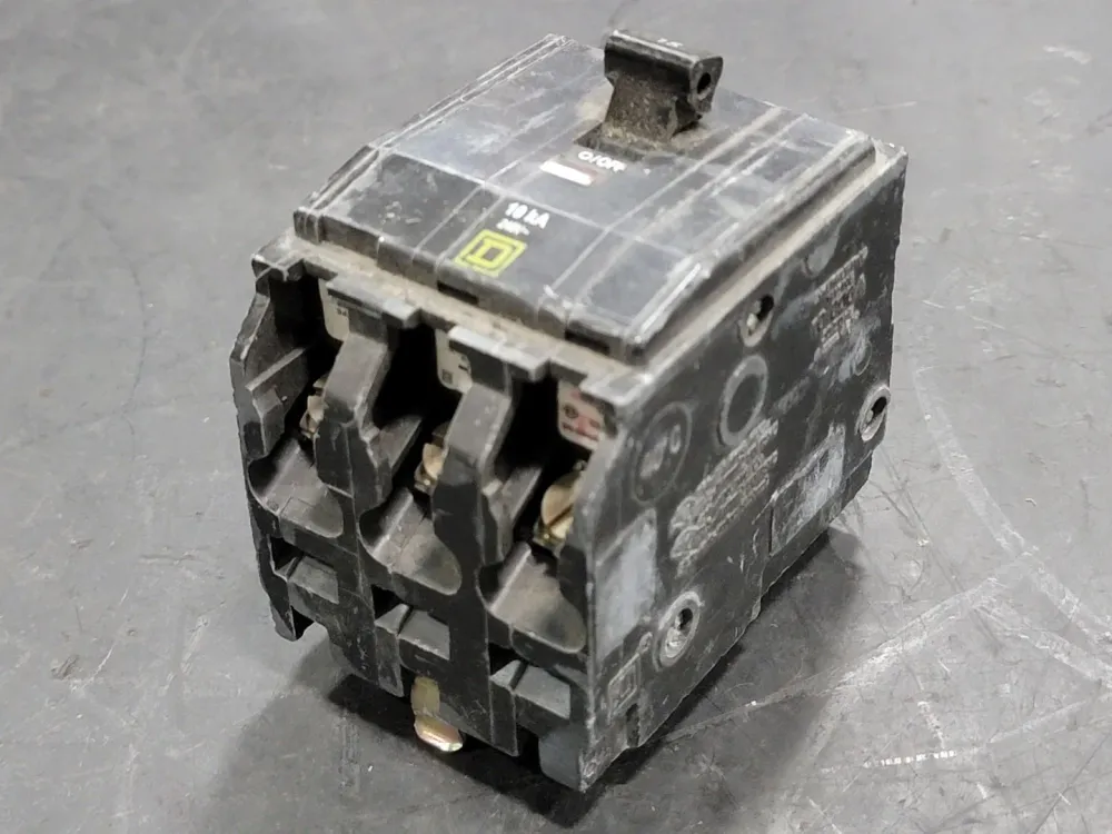 15 Amp, 3 Pole, 240 volts Circuit Breaker QO315