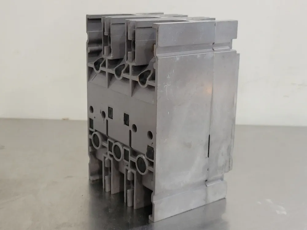 VDE-gecertificeerd 40 Amp, 3 Pole, 600 volts Circuit Breaker HFD3040