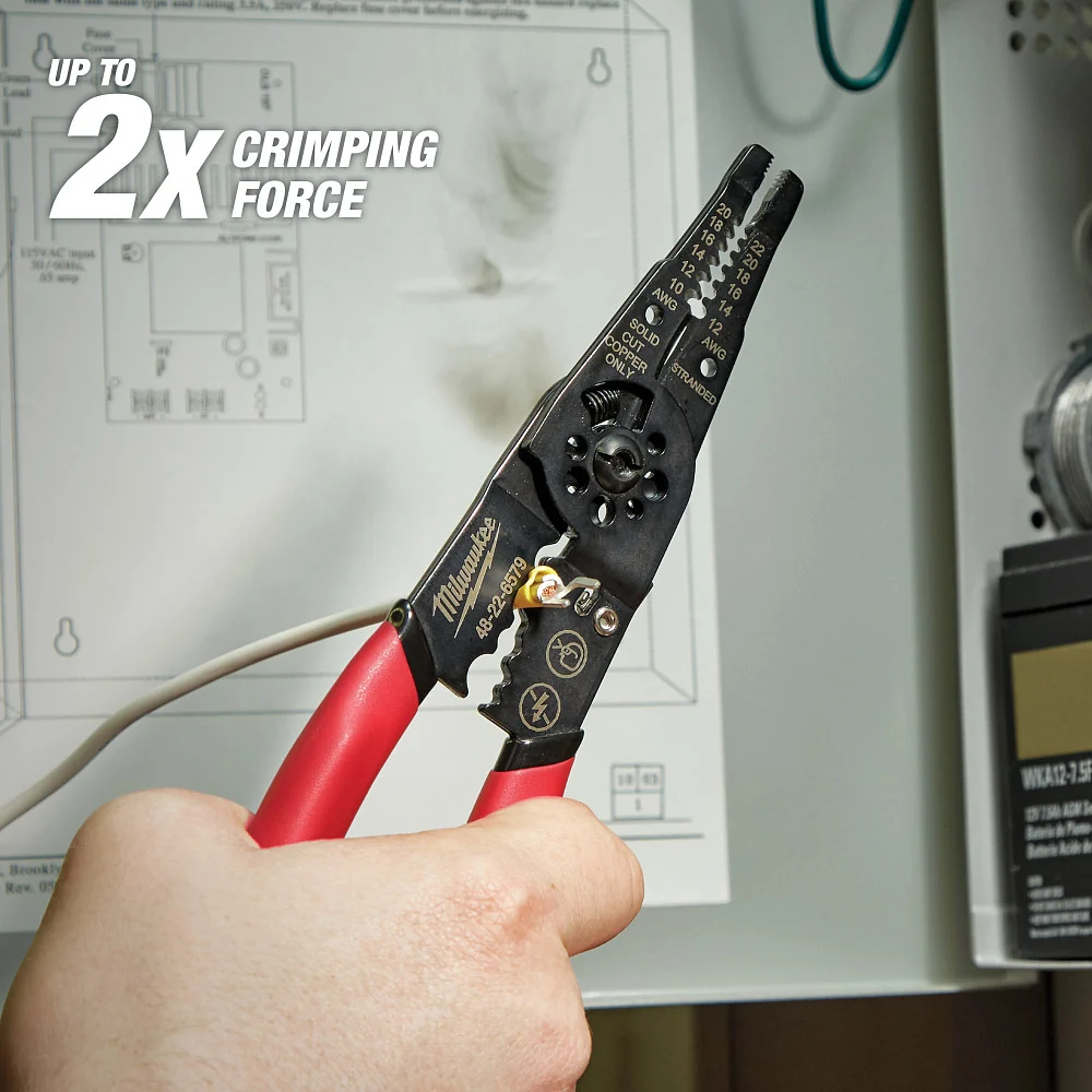 Klus MILWAUKEE Multi-Purpose Wire Stripper w/ Crimper