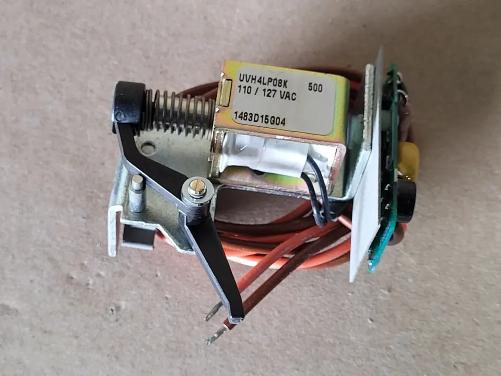 110/127 VAC Type L Circuit Breaker UVH4LP08K