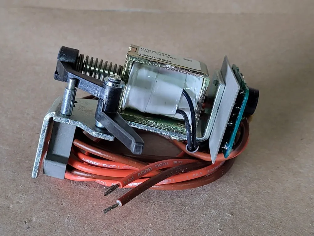 110/127 VAC Type L Circuit Breaker UVH4LP08K