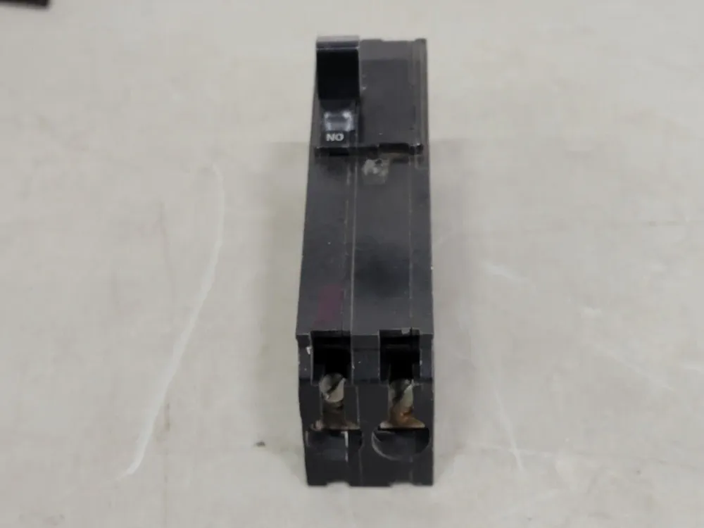 15 Amp, 2 Pole, 240 volts Circuit Breaker A1B215