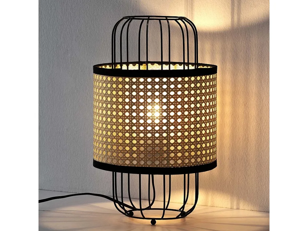 Gecertificeerd IP44 Nachtkastlamp Nozomi van synthetisch rotan, diameter 38 cm.