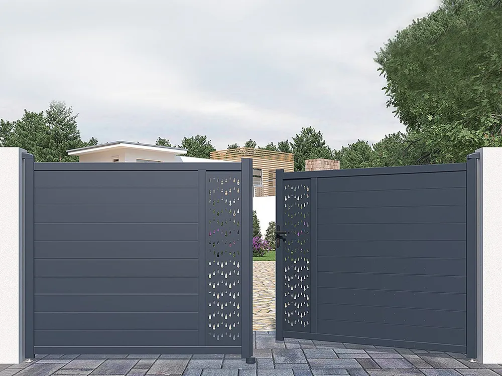 Draaipoort van aluminium met motieven - Halfopengewerkt - L. 397 x H. 181 cm - Koop nu