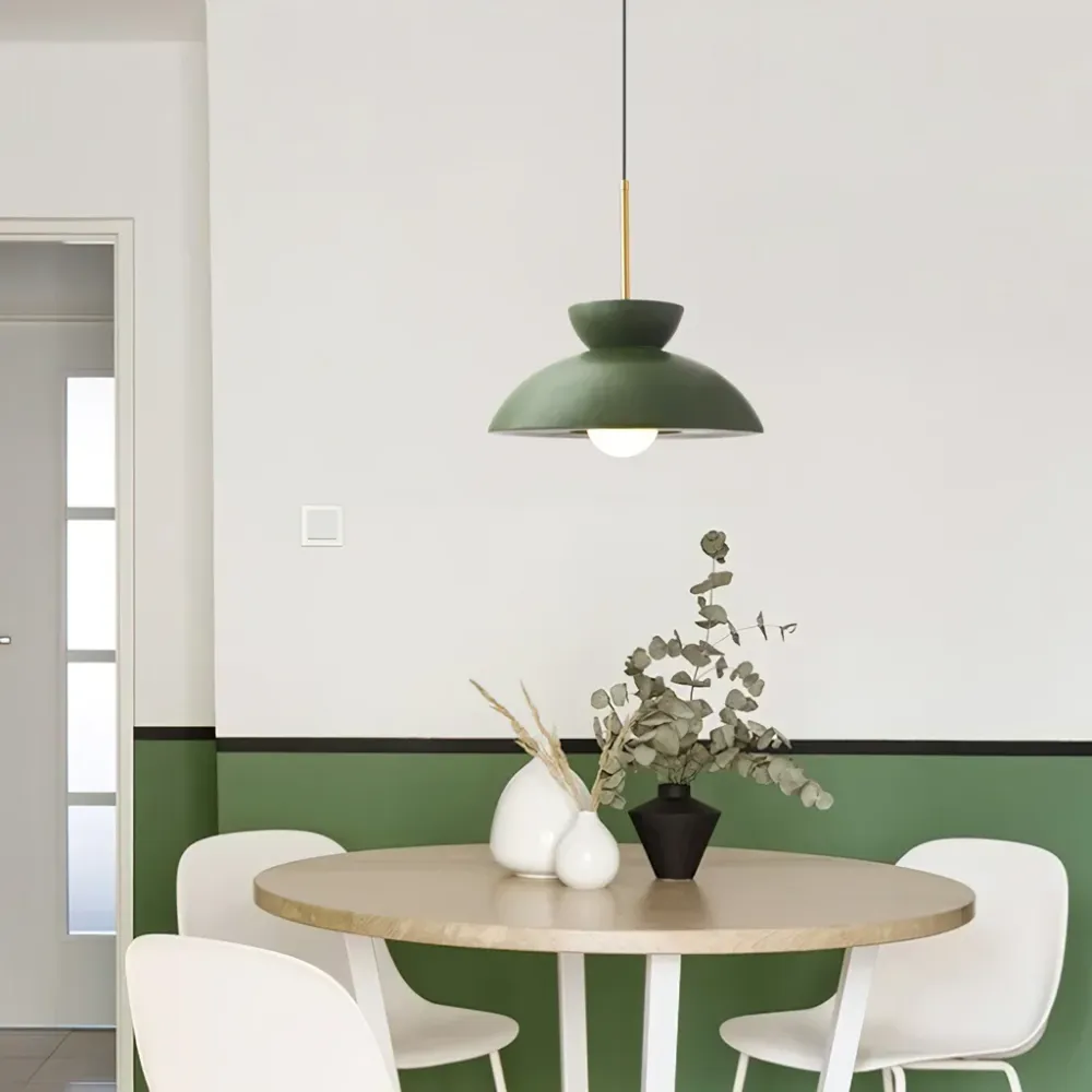 Njord Augustus Scandinavische minimalistische hars hanglamp Zwart At Ease Home Life