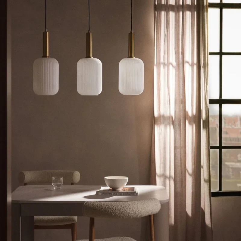 Nyrielle Minimalistische Opel glazen hanglamp White At Ease Home Life