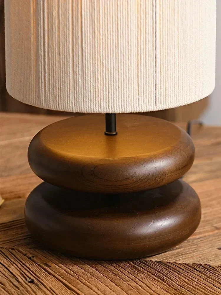 Boho Tafellamp met Organische Voet en Linnen Kap