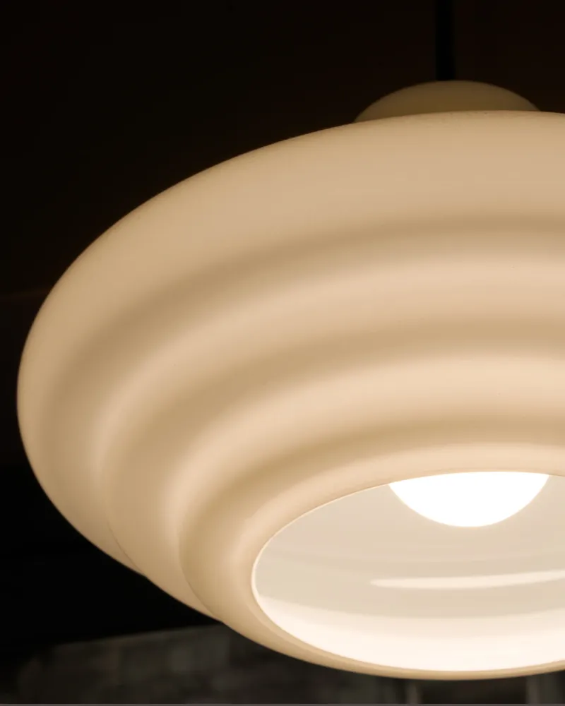 Brookfield Medium Hanglamp Opaalglas - Antiek Messing
