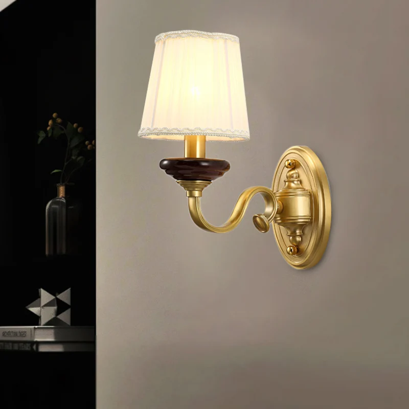1/2-lamps stoffen wandlamp Traditionele messing afwerking Taps toelopende wandlamp voor eetkamer Clearhalo