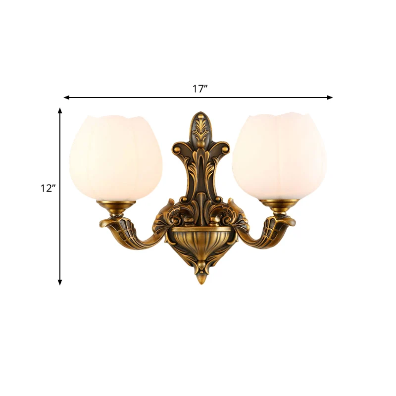 1/2-lichts komschaduw wandkandelaar vintage stijlvolle antiek koperen metalen wandlamp met melkachtige glazen kap Clearhalo