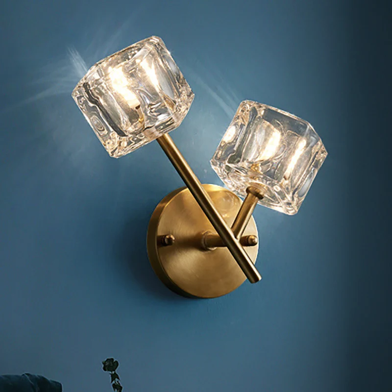 1/2-lichts slaapkamerwandverlichting moderne stijl, messing afwerking met vierkante, heldere kristallen kap Clearhalo