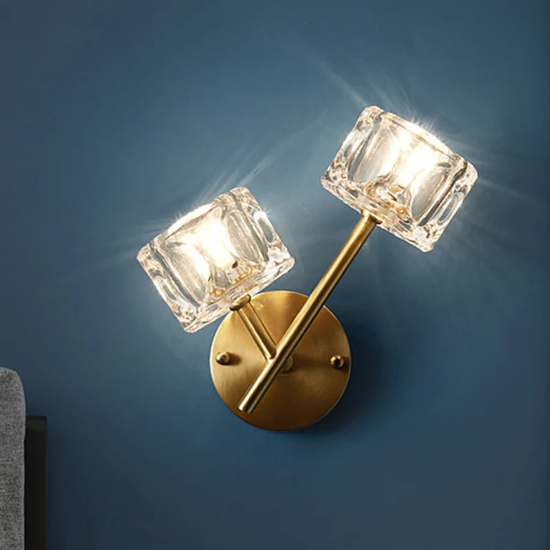 1/2-lichts slaapkamerwandverlichting moderne stijl, messing afwerking met vierkante, heldere kristallen kap Clearhalo